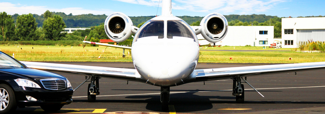 WARNHOLZ Immobilien GmbH - Unser Horizont hört nicht hinter Hamburgs Hafen auf. 